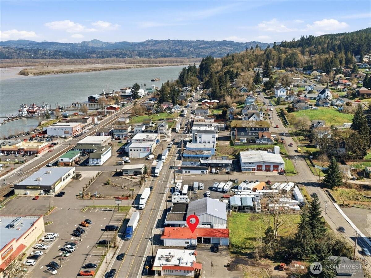 222 W B Street , Rainier, OR 97048