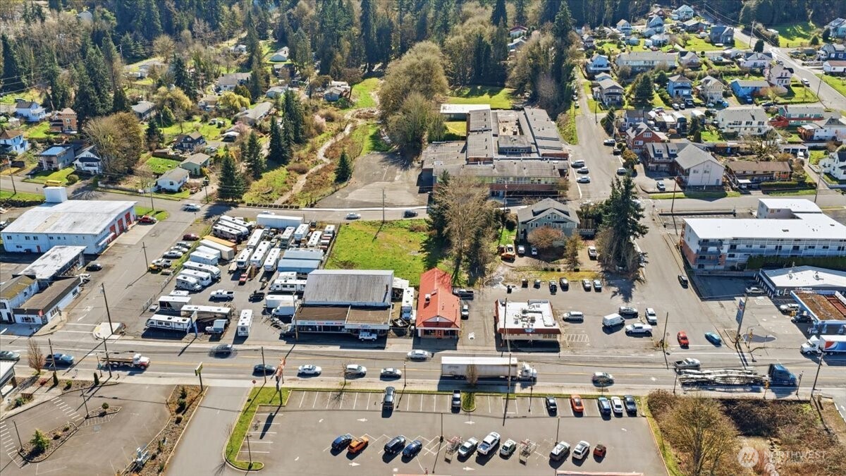 222 W B Street , Rainier, OR 97048