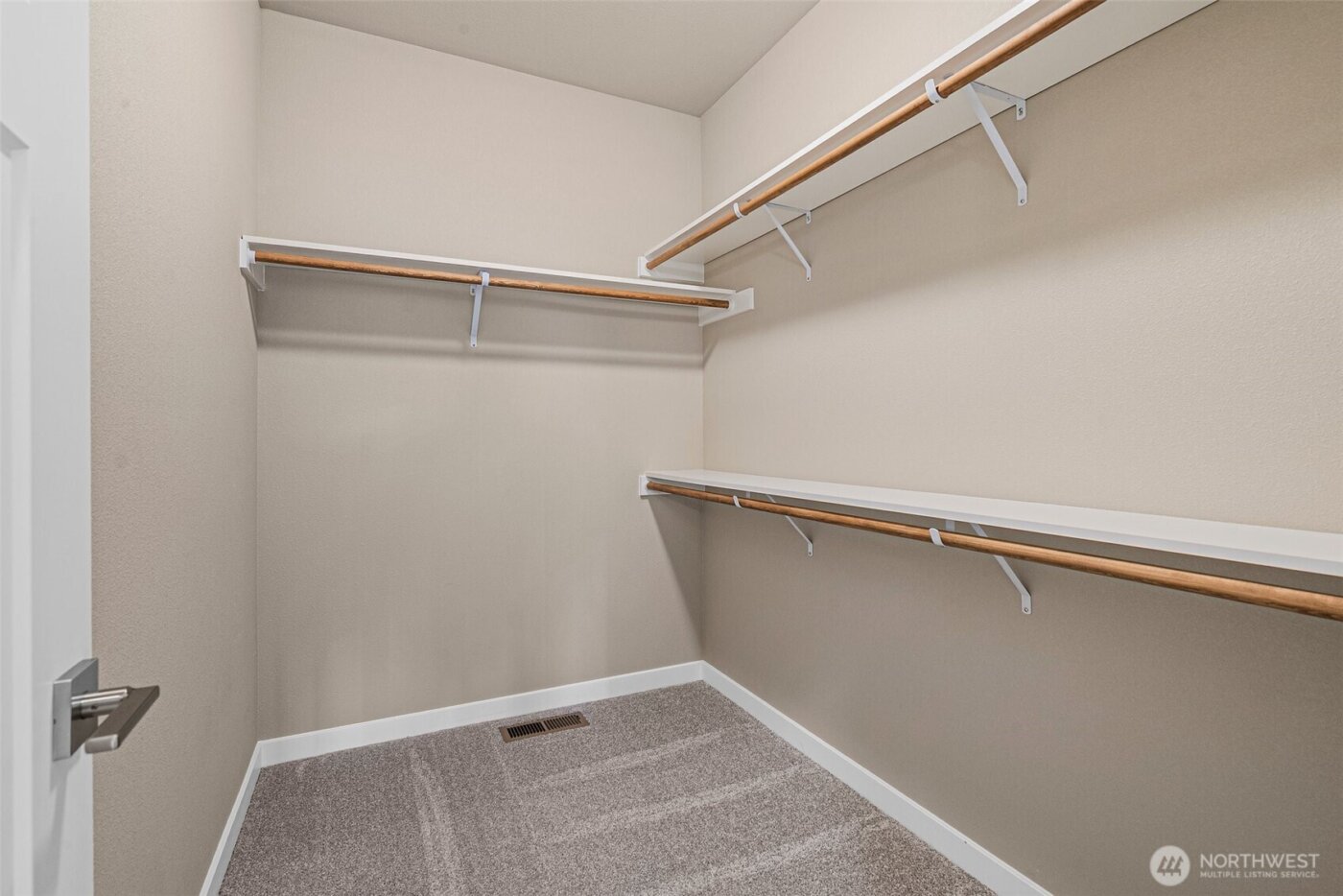 9621 7th Avenue SE, Lacey, WA 98513