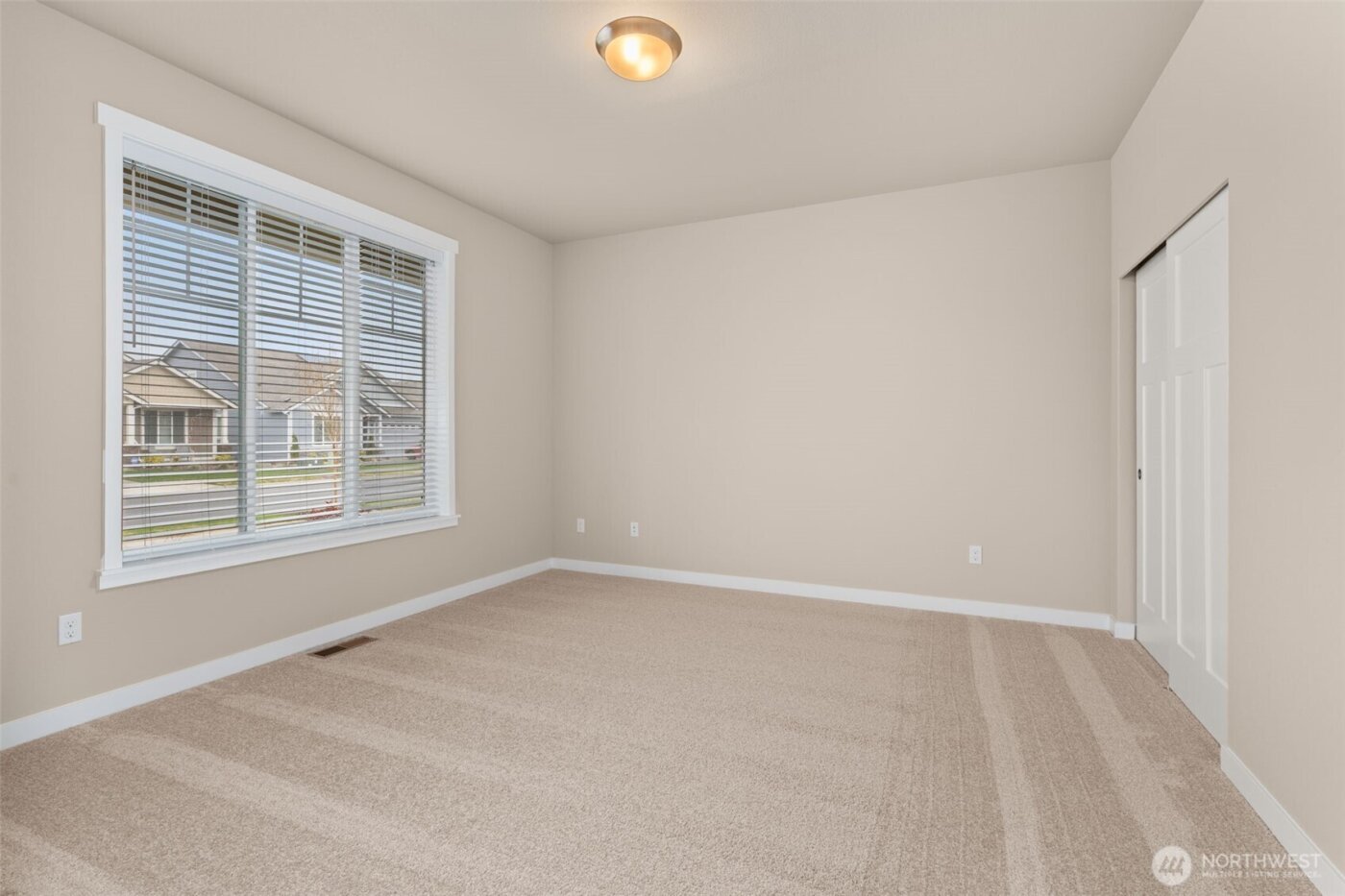 9621 7th Avenue SE, Lacey, WA 98513