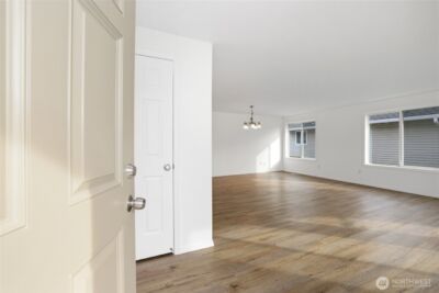 7114 33rd Avenue NE, Lacey, WA 98516 - Photo 2