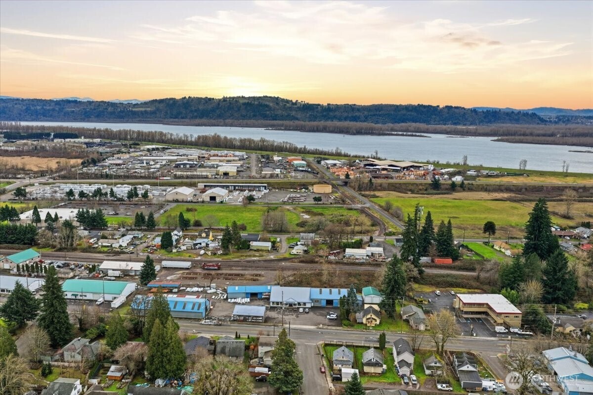 2820 E Street , Washougal, WA 98671