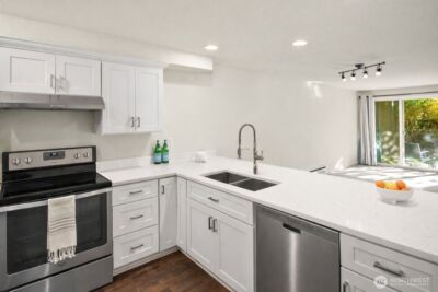 12014 98th Avenue NE #101, Kirkland, WA 98034 - Photo 13