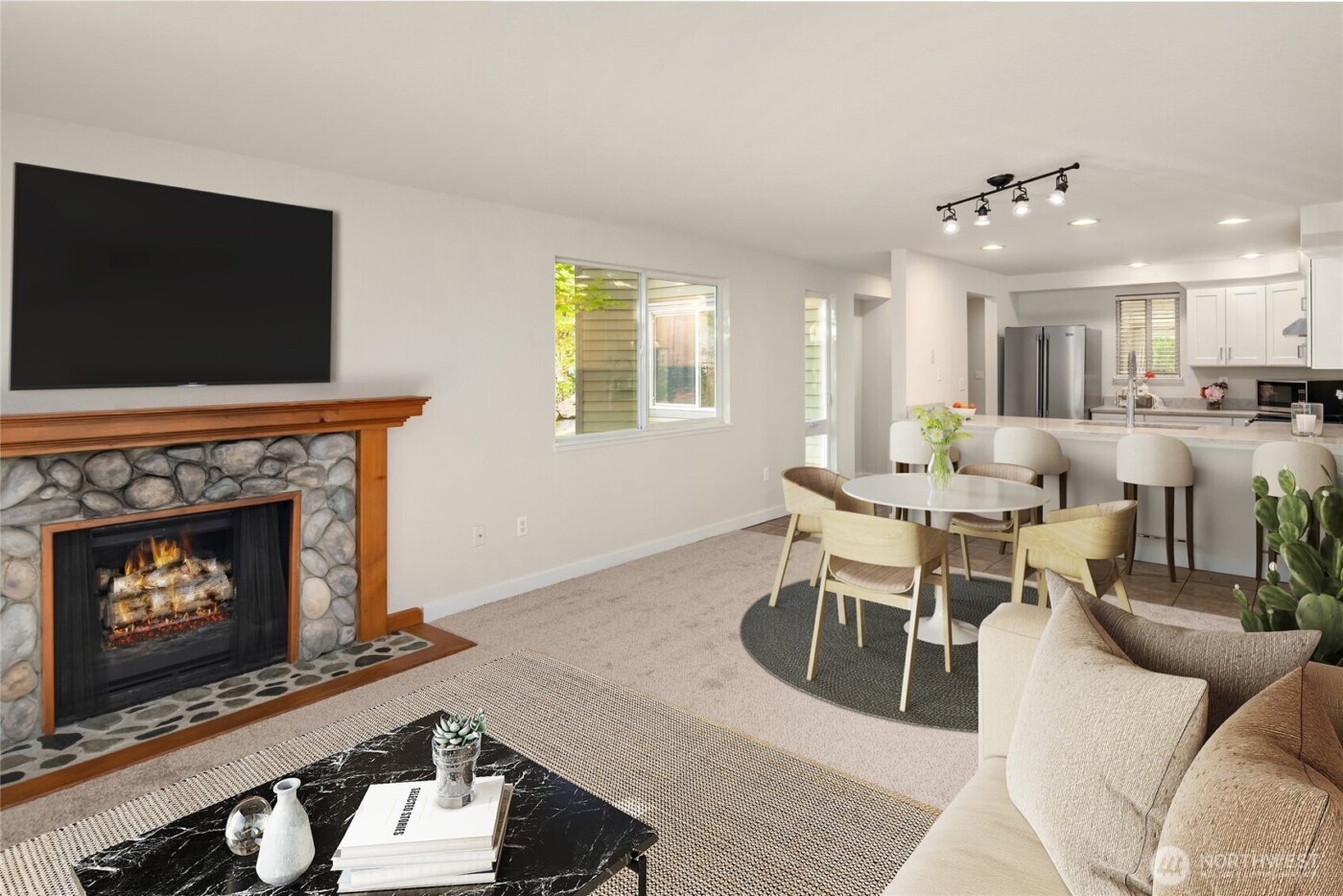 12014 98th Avenue NE #101, Kirkland, WA 98034