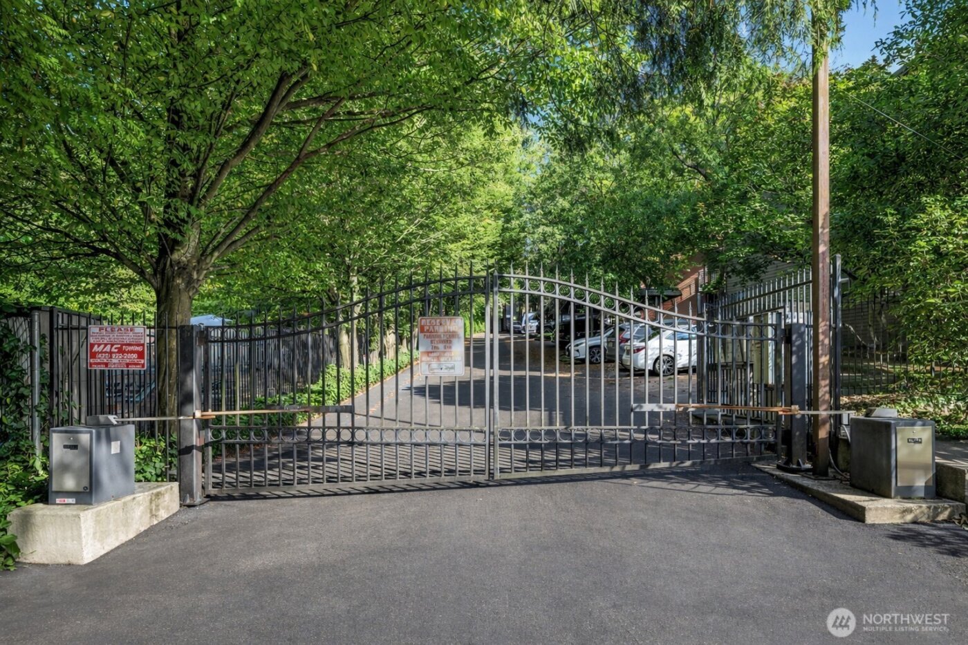 12014 98th Avenue NE #101, Kirkland, WA 98034