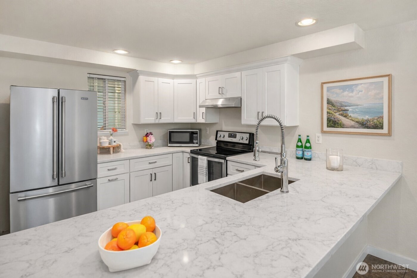 12014 98th Avenue NE #101, Kirkland, WA 98034