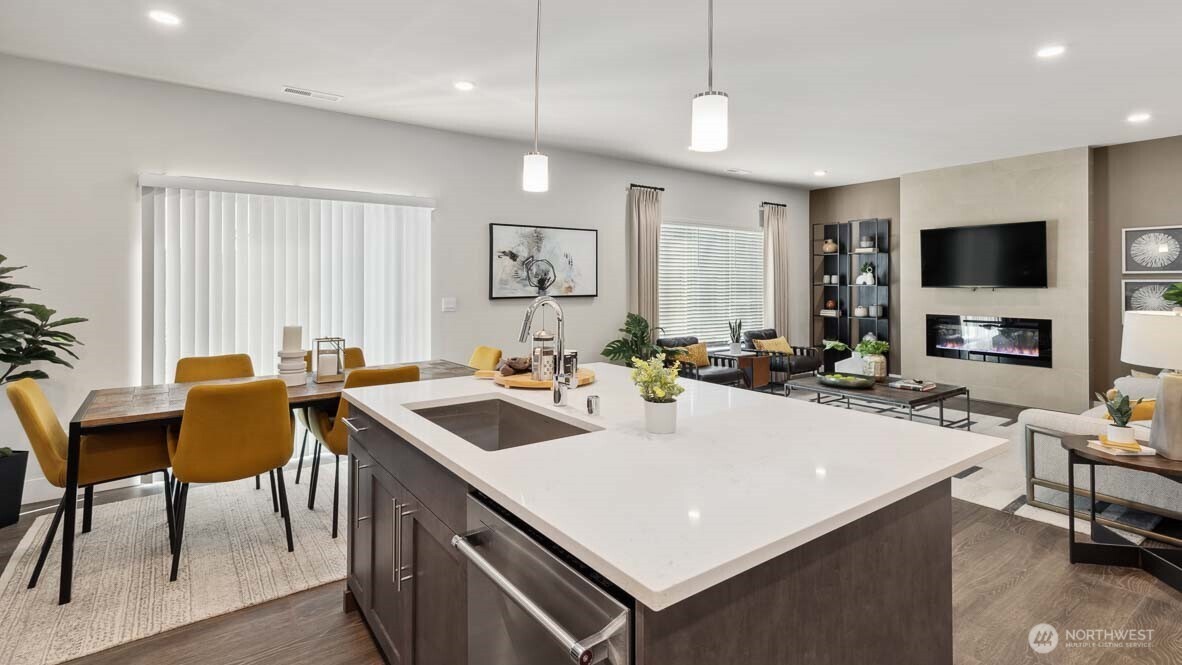 3823 194th Lane SE, Bothell, WA 98012