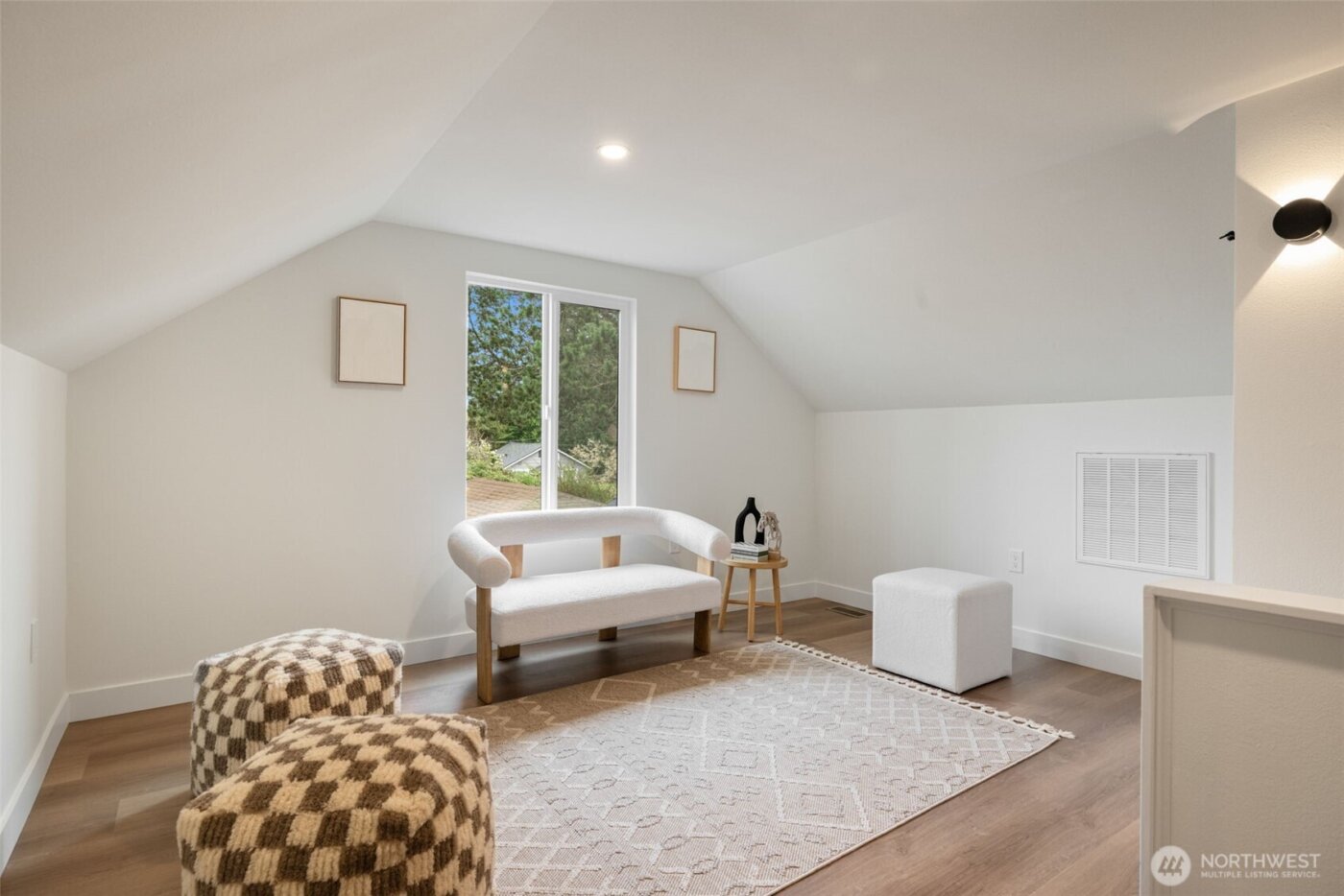 8711 28th Avenue NW, Seattle, WA 98117