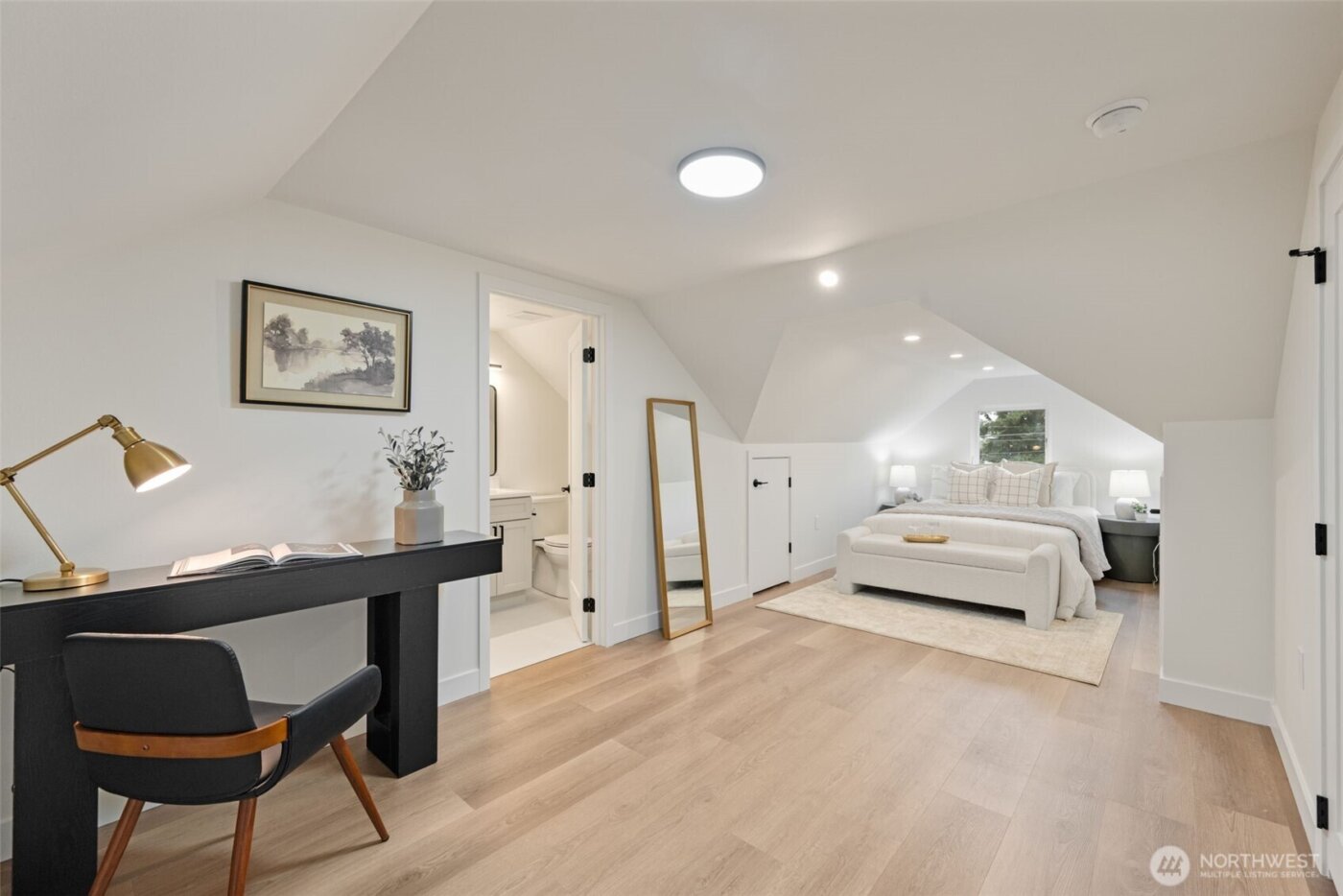 8711 28th Avenue NW, Seattle, WA 98117