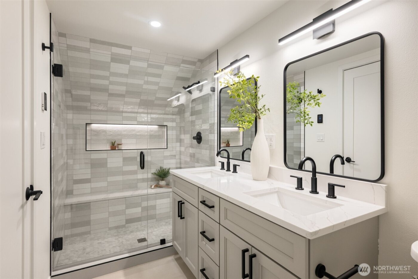 8711 28th Avenue NW, Seattle, WA 98117