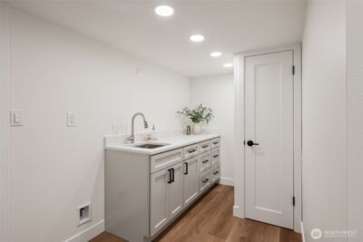 8711 28th Avenue NW, Seattle, WA 98117 - Photo 26