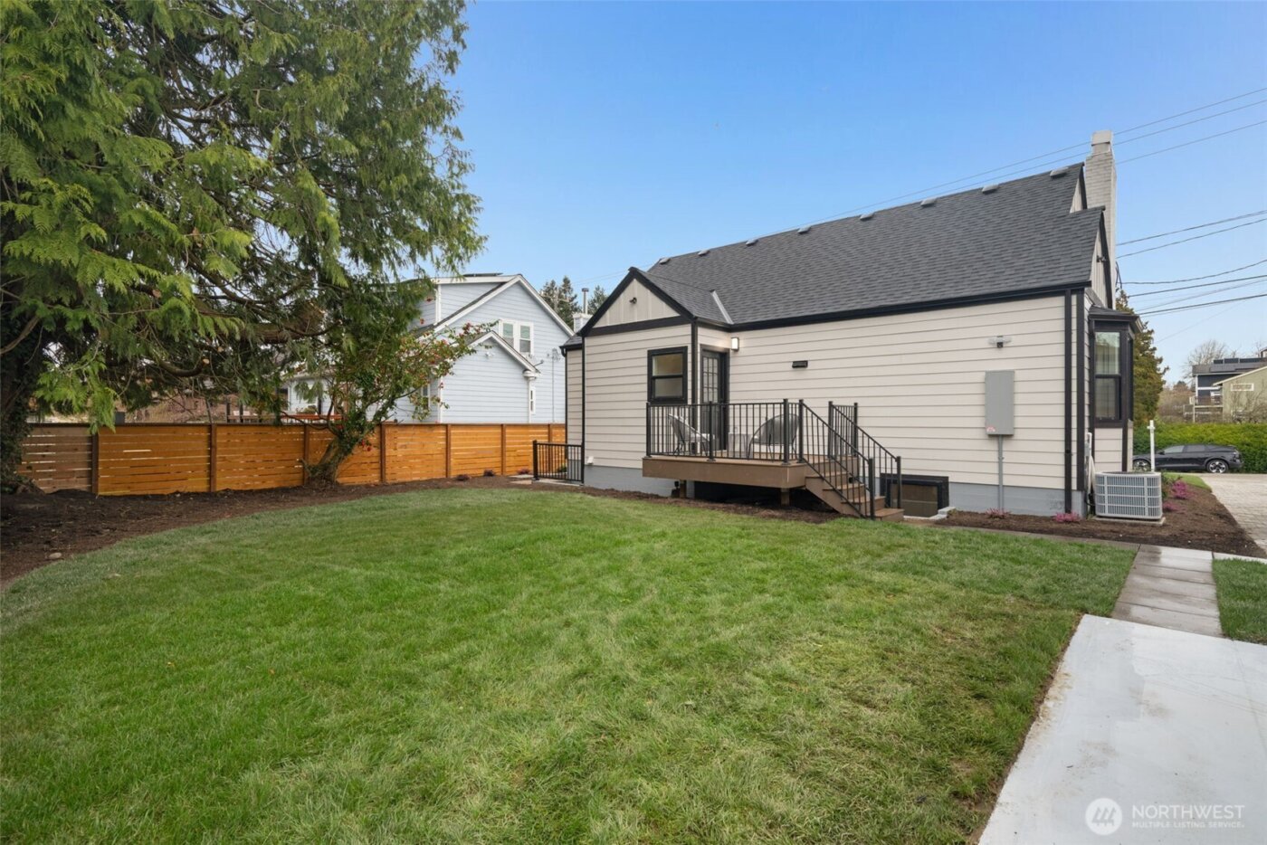 8711 28th Avenue NW, Seattle, WA 98117