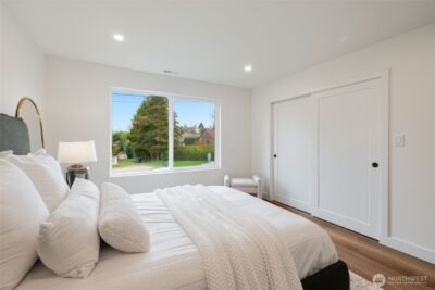 8711 28th Avenue NW, Seattle, WA 98117 - Photo 12