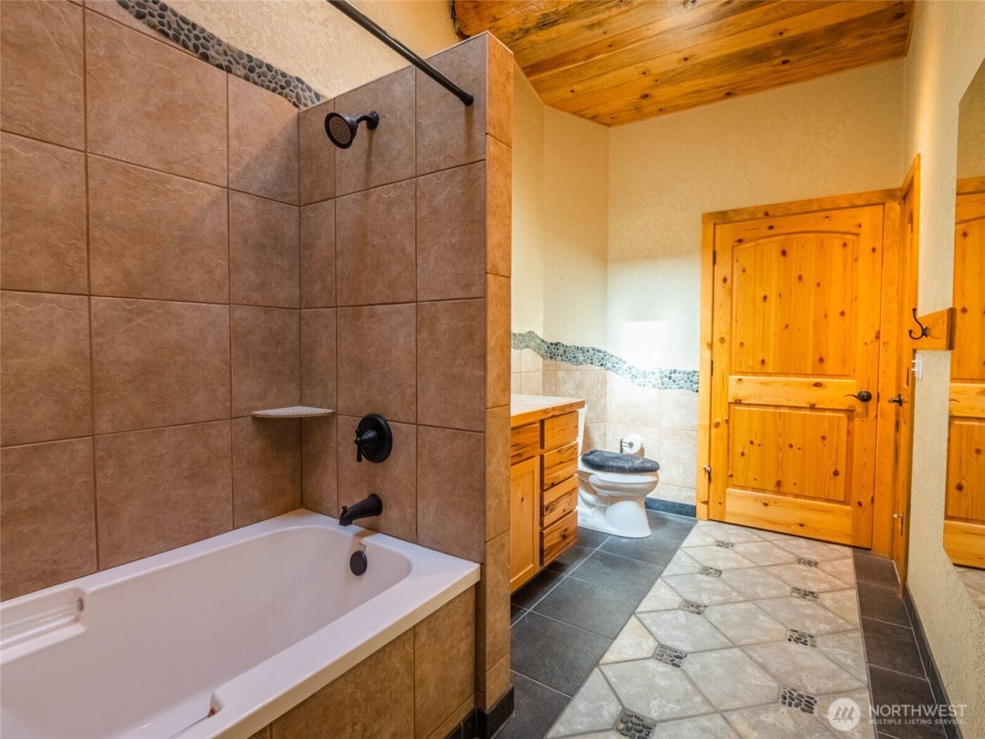 22525 Highway 20 , Okanogan, WA 98840
