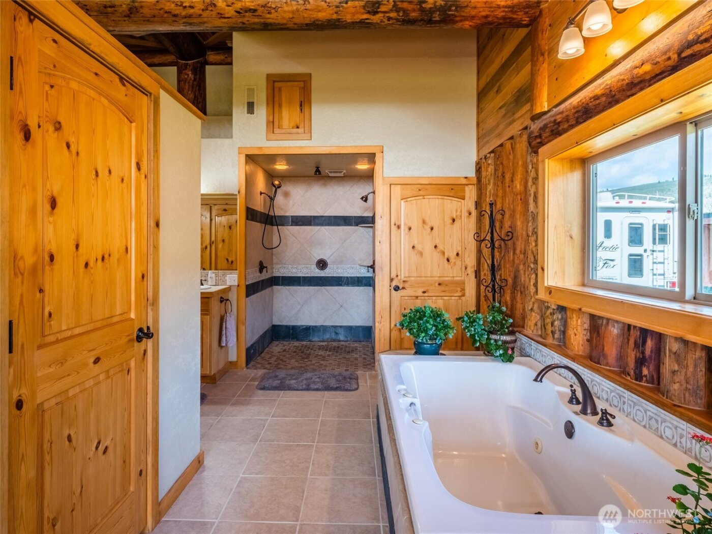 22525 Highway 20 , Okanogan, WA 98840