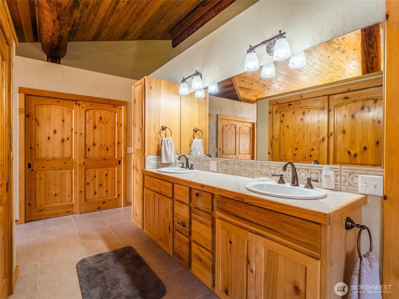 22525 Highway 20 , Okanogan, WA 98840
