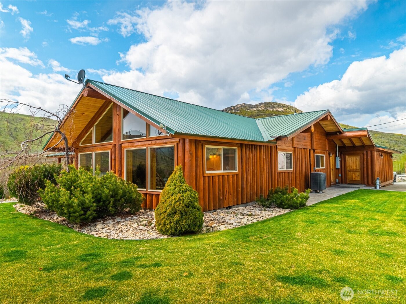 22525 Highway 20 , Okanogan, WA 98840