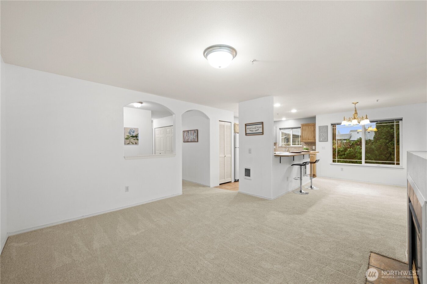 10025 9th Avenue W #D201, Everett, WA 98204