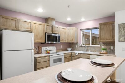10025 9th Avenue W #D201, Everett, WA 98204 - Photo 5