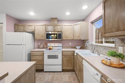 10025 9th Avenue W #D201, Everett, WA 98204 - Photo 6