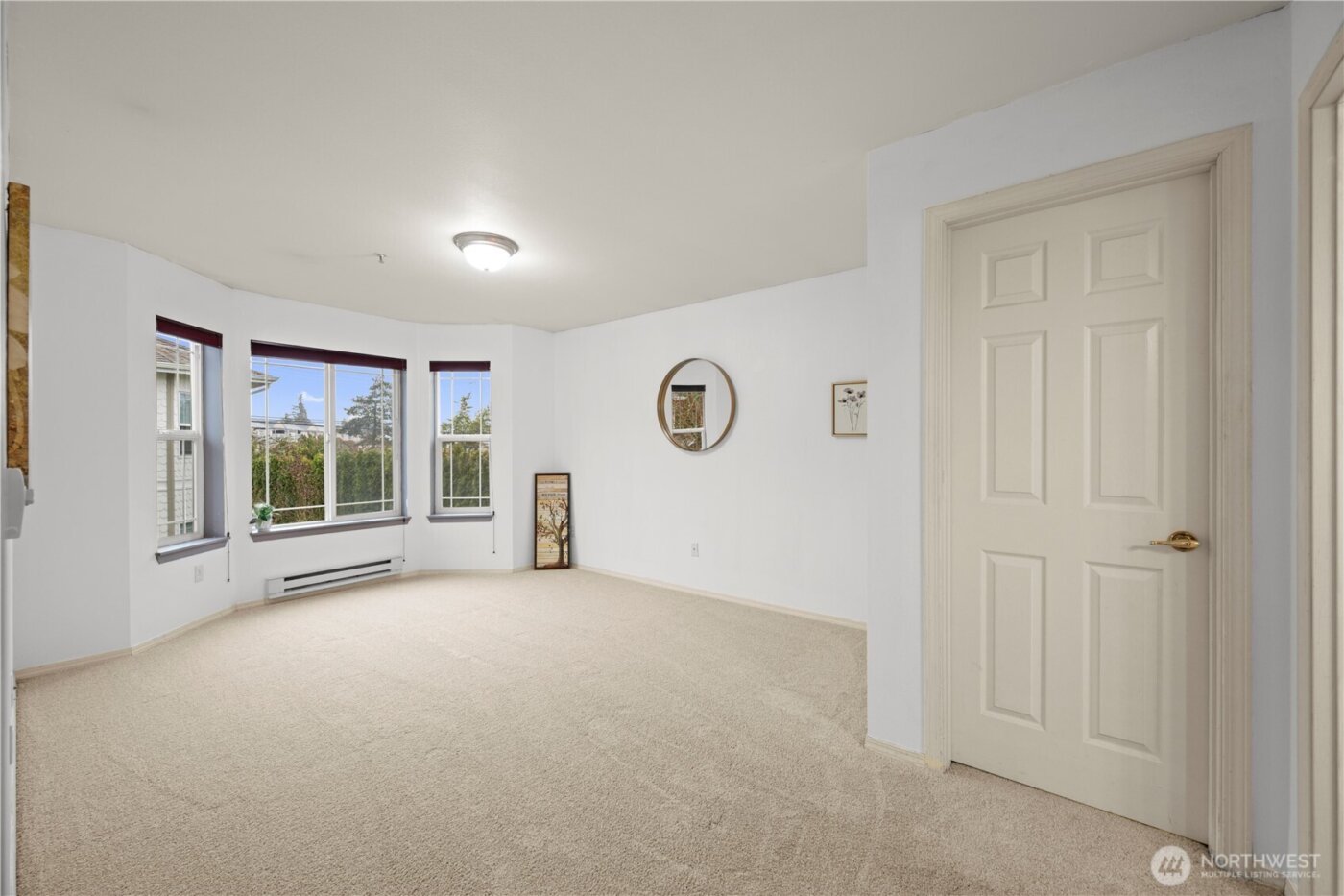 10025 9th Avenue W #D201, Everett, WA 98204