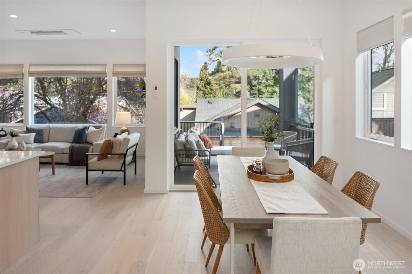 7012 Ravenna Avenue NE, Seattle, WA 98115