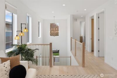 7012 Ravenna Avenue NE, Seattle, WA 98115 - Photo 16