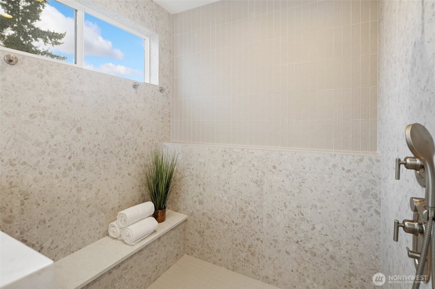 7012 Ravenna Avenue NE, Seattle, WA 98115