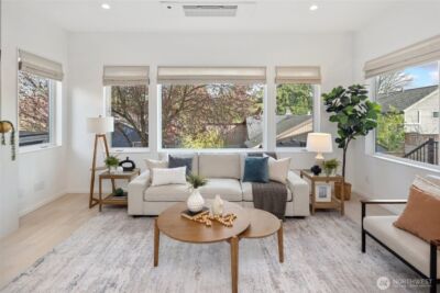 7012 Ravenna Avenue NE, Seattle, WA 98115 - Photo 3