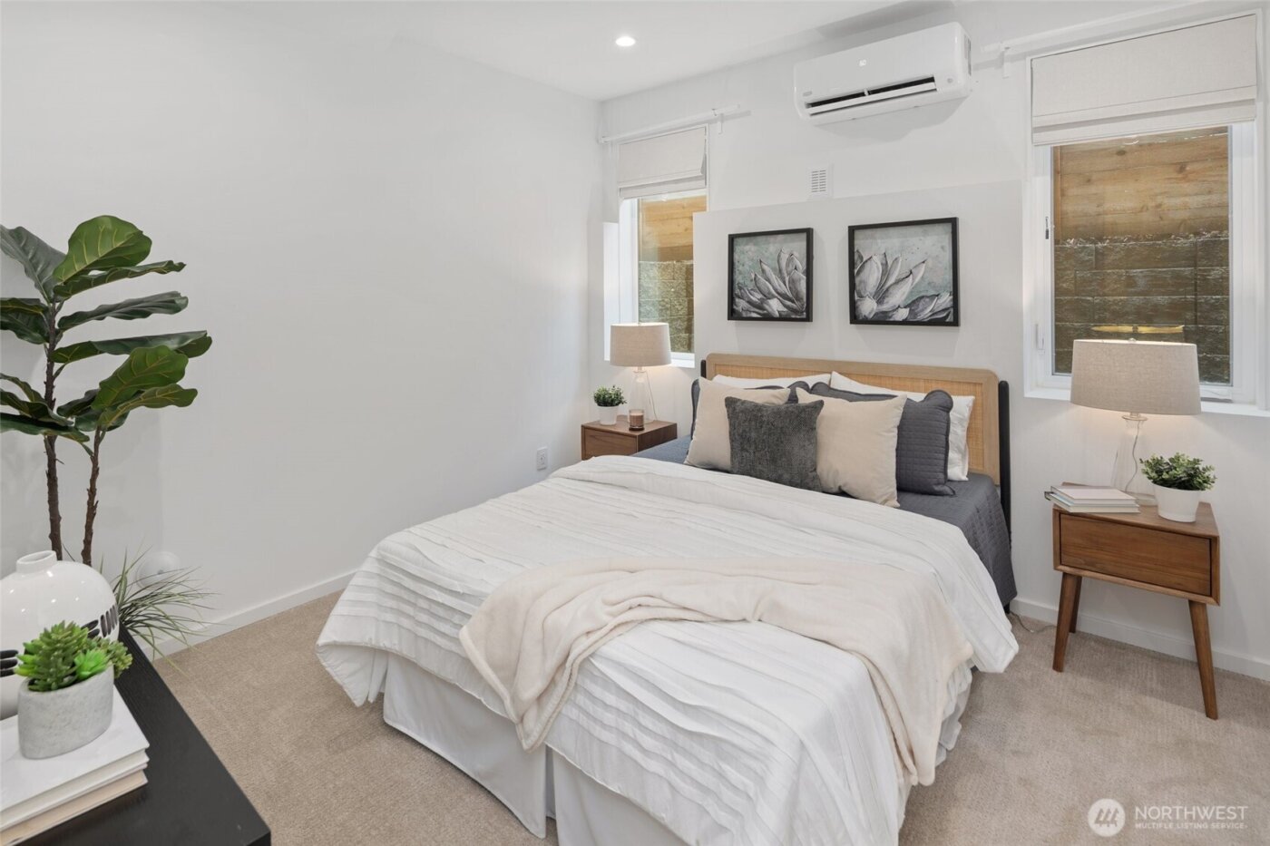 7012 Ravenna Avenue NE, Seattle, WA 98115