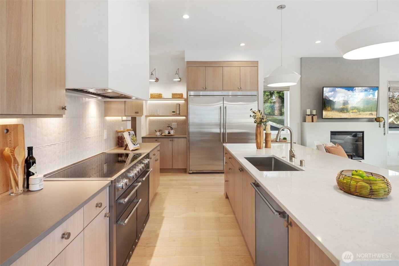 7012 Ravenna Avenue NE, Seattle, WA 98115