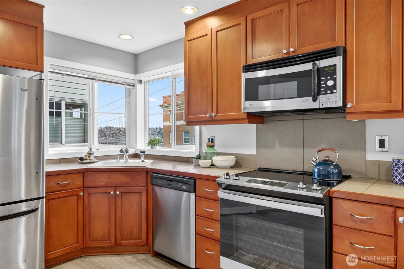 321 E Thomas Street #303, Seattle, WA 98102