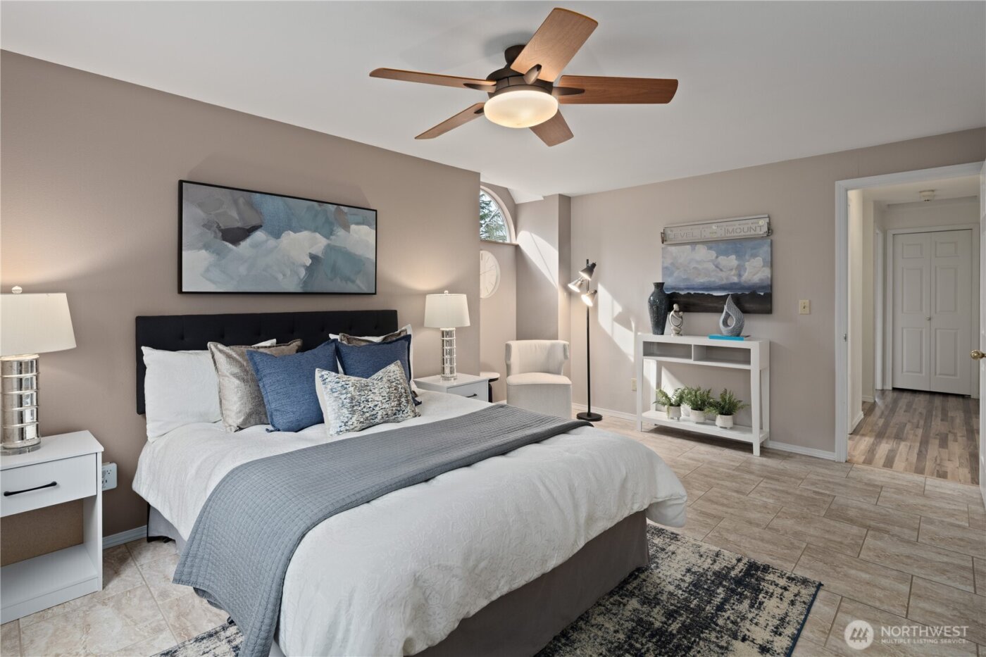 24908 Lake Wilderness Country Club Drive SE, Maple Valley, WA 98038