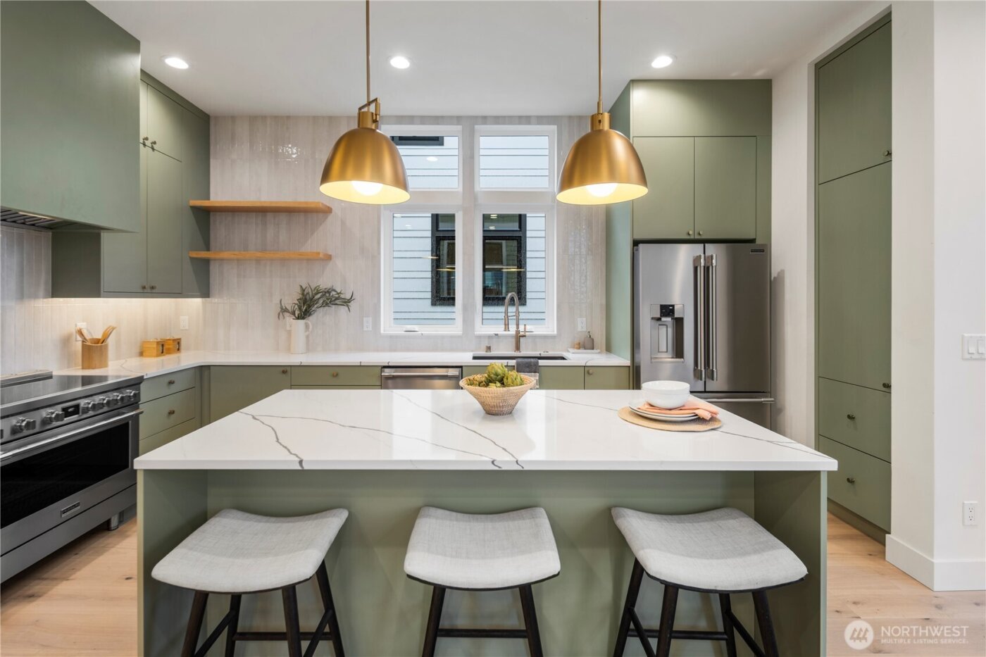 522 NE 89th Street #A, Seattle, WA 98115