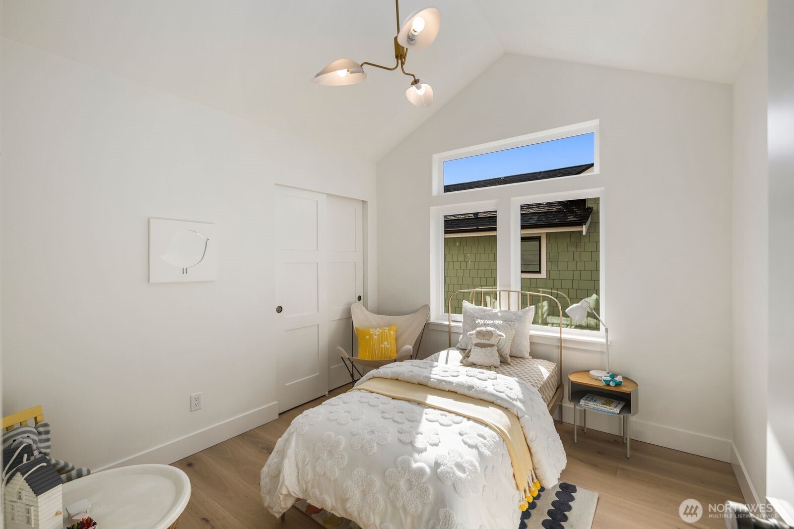 522 NE 89th Street #A, Seattle, WA 98115