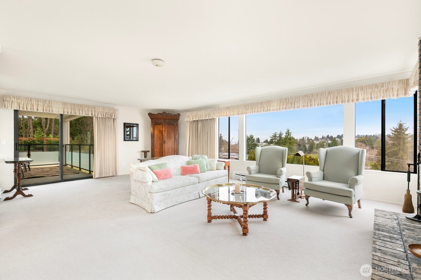 3113 W Harley Street #3115, Seattle, WA 98199