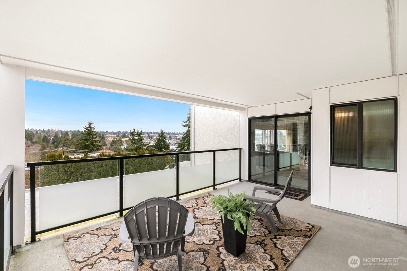 3113 W Harley Street #3115, Seattle, WA 98199