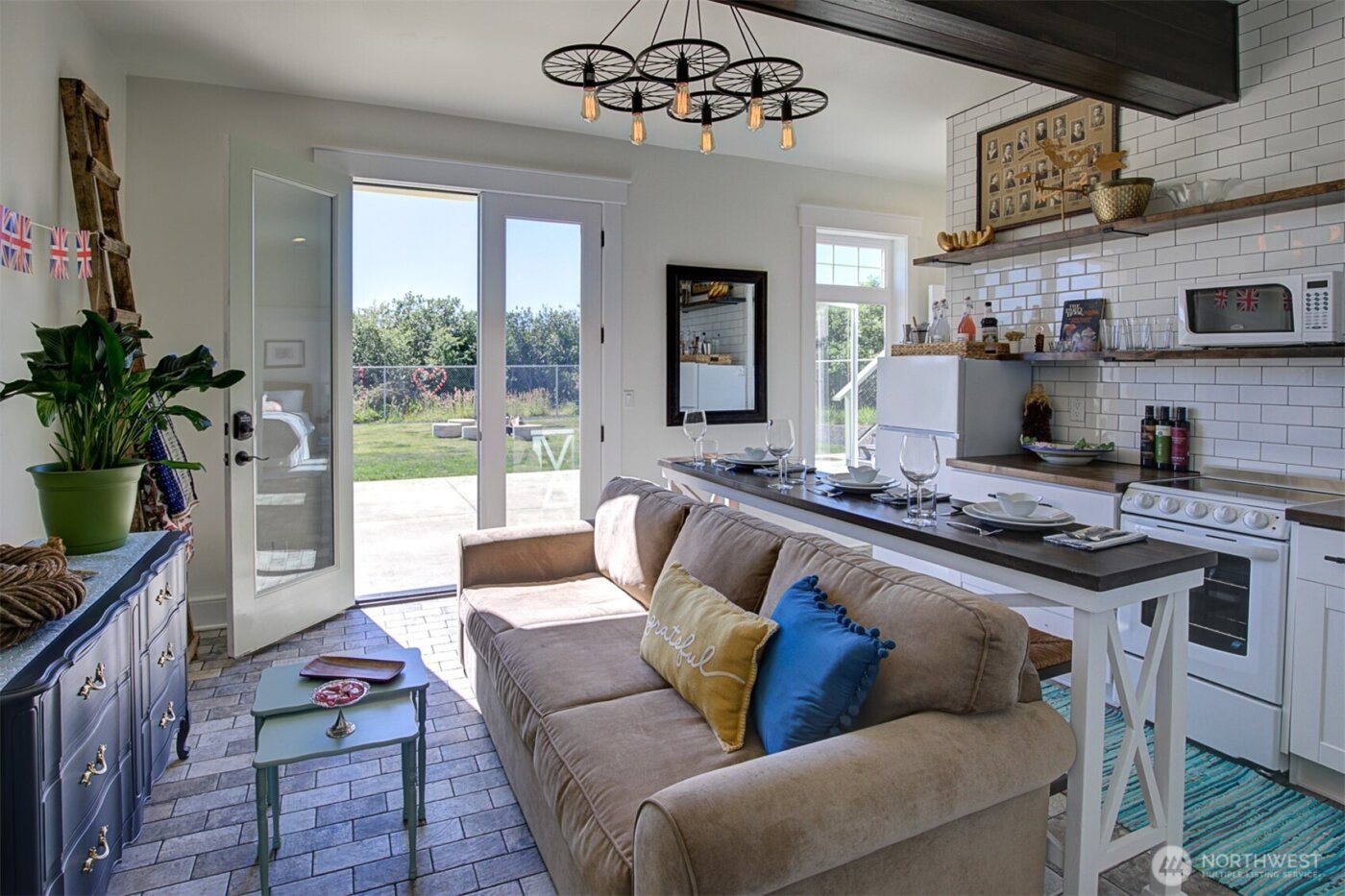 577 Sand Dune Avenue SW, Ocean Shores, WA 98569