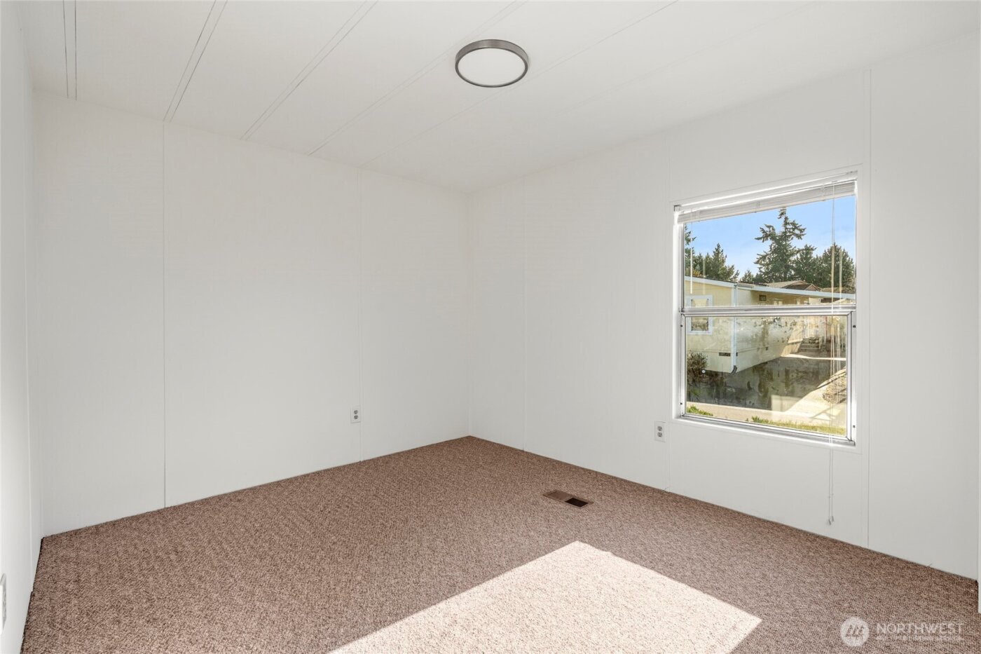 5900 64th Street NE #187, Marysville, WA 98270