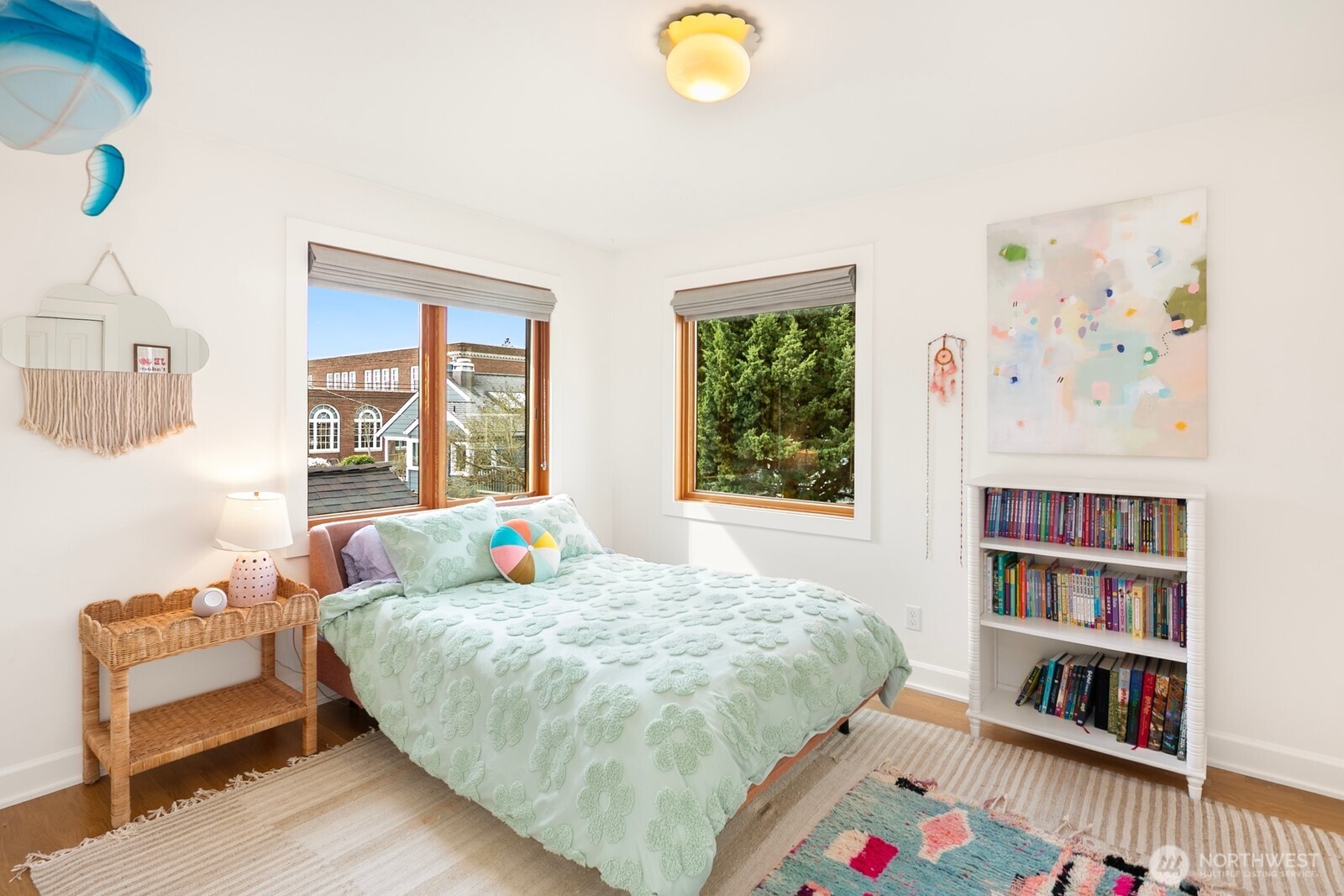 2507 27th Avenue W, Seattle, WA 98199