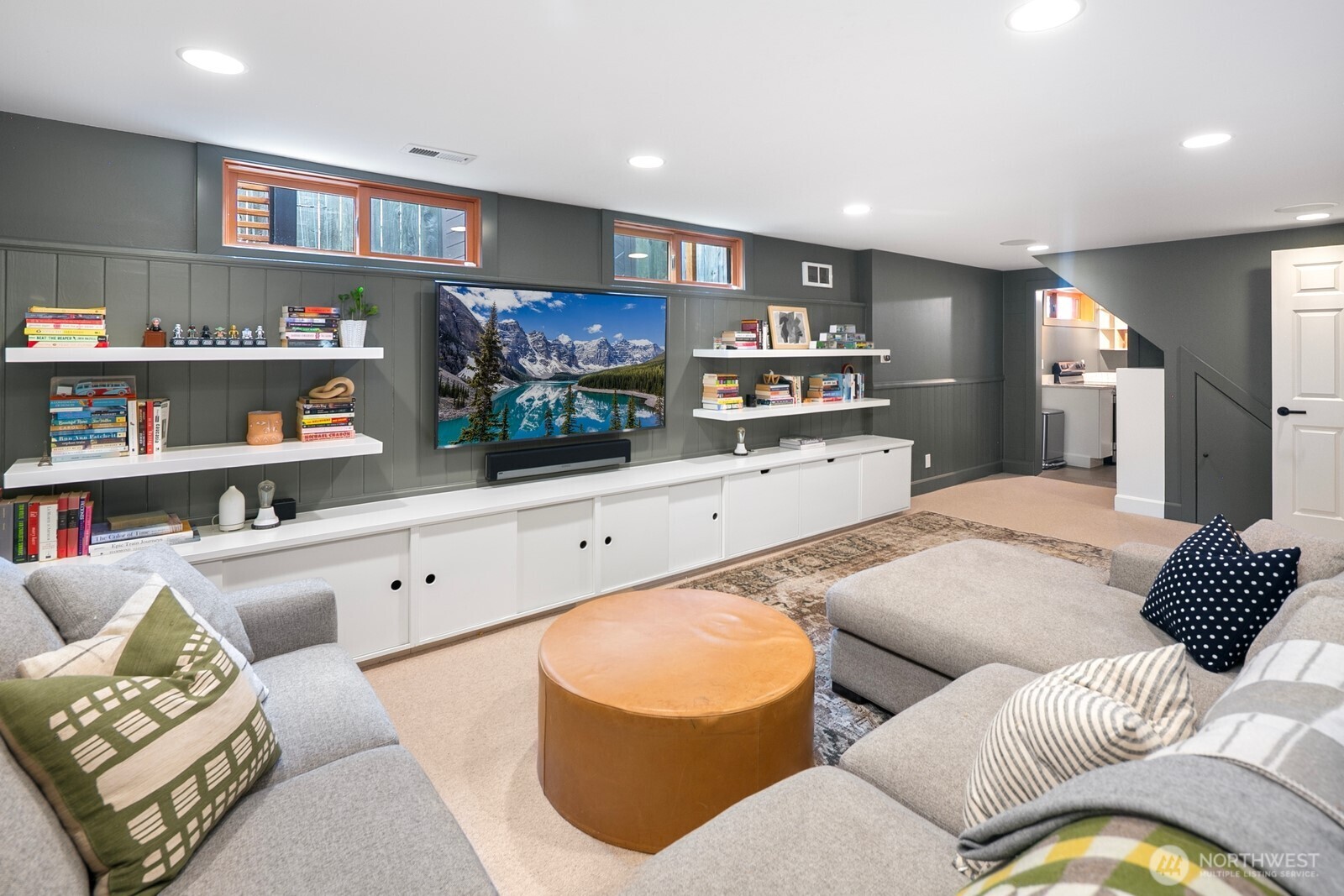 2507 27th Avenue W, Seattle, WA 98199