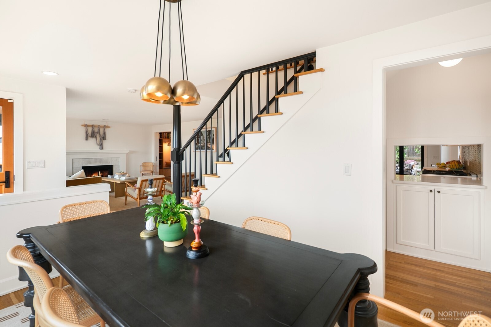 2507 27th Avenue W, Seattle, WA 98199