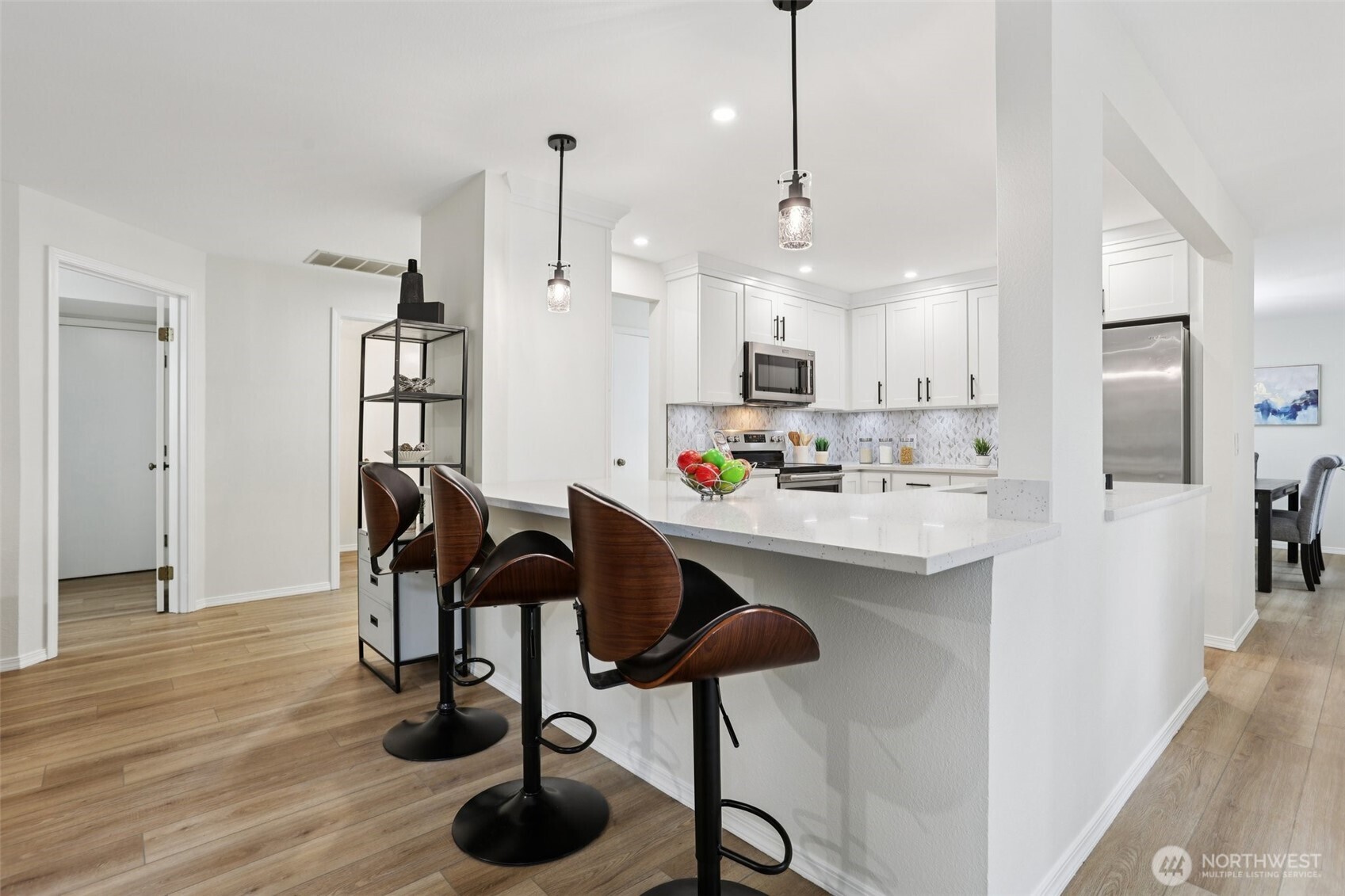 22124 NE 9th Place , Sammamish, WA 98074