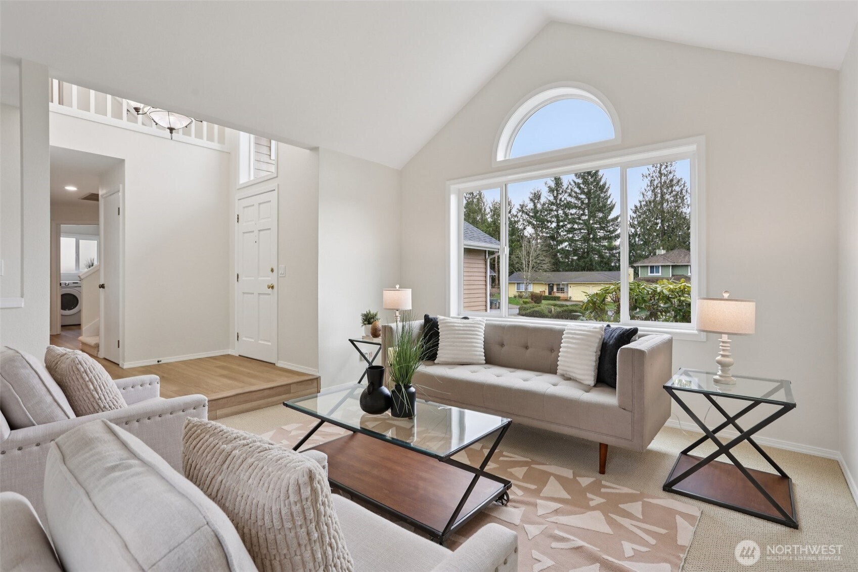 22124 NE 9th Place , Sammamish, WA 98074