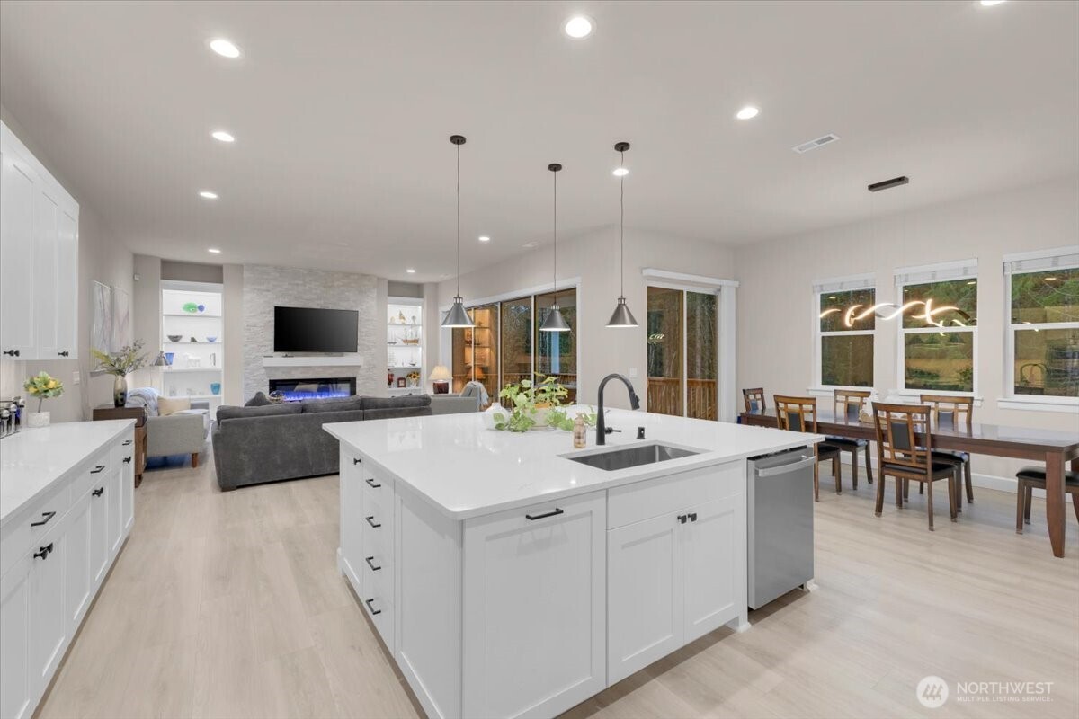 10229 135th Avenue NE, Lake Stevens, WA 98258