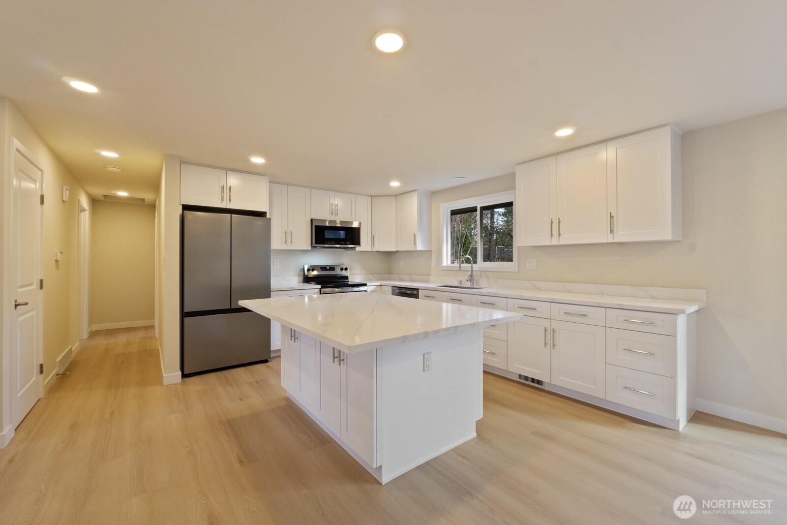 14522 NE 5th Street , Bellevue, WA 98007