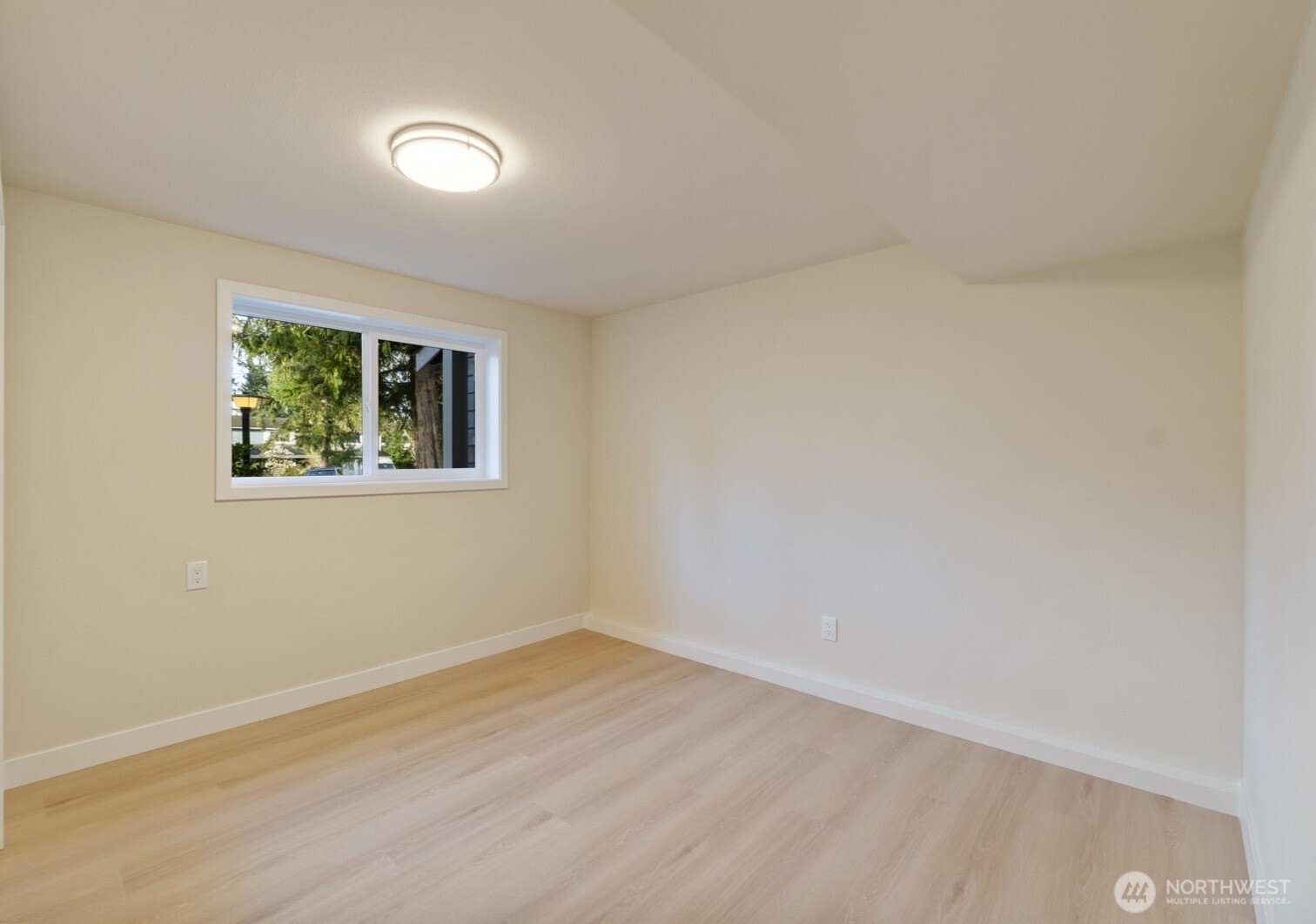 14522 NE 5th Street , Bellevue, WA 98007