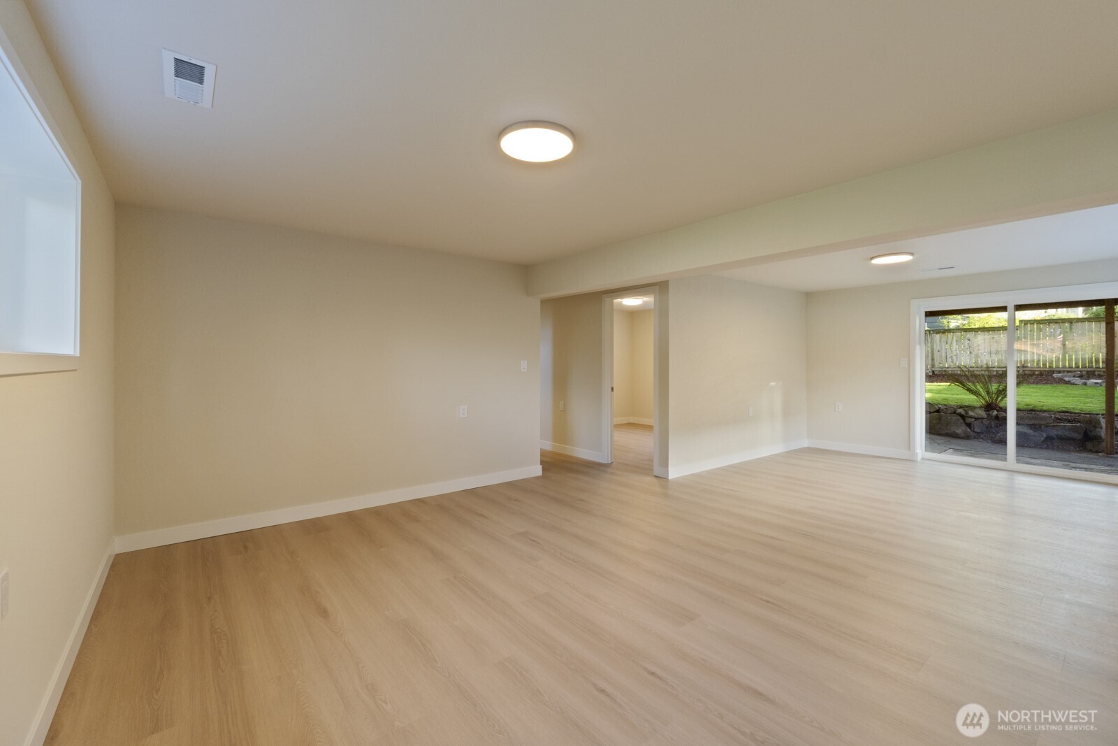 14522 NE 5th Street , Bellevue, WA 98007