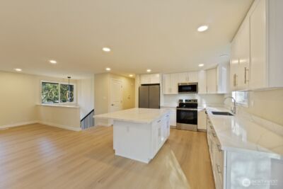 14522 NE 5th Street , Bellevue, WA 98007 - Photo 4