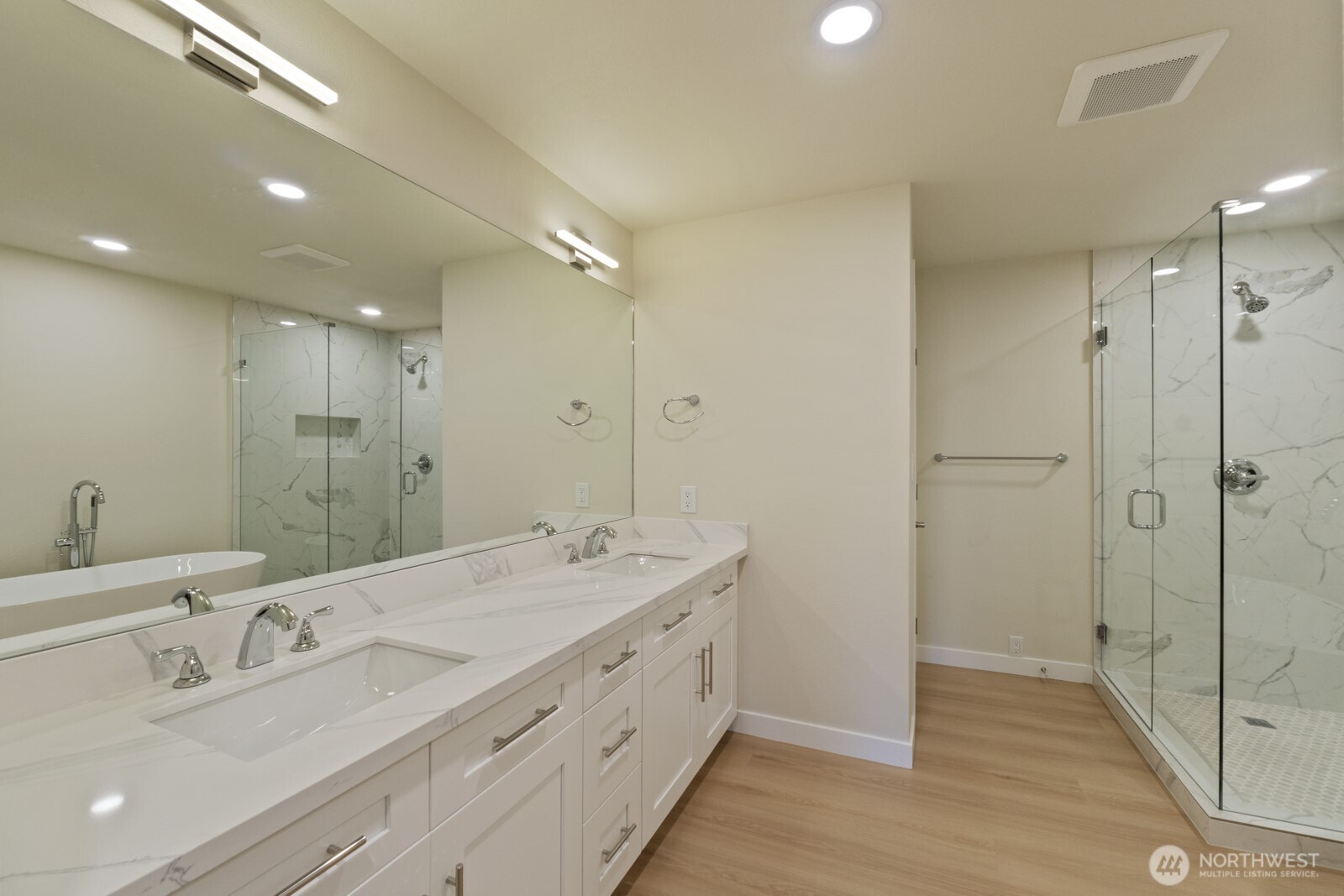 14522 NE 5th Street , Bellevue, WA 98007